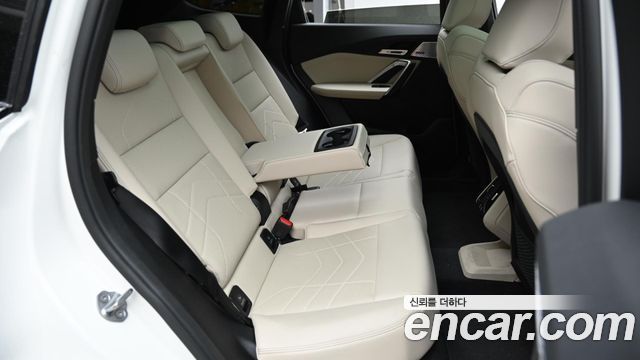 BMW iX1 xDrive 30 M Sport