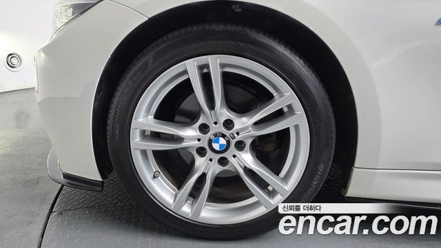 BMW 3-Series 330i M Sport