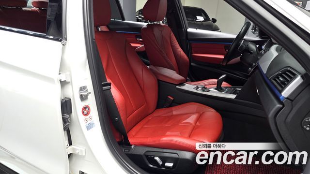 BMW 3-Series 330i M Sport