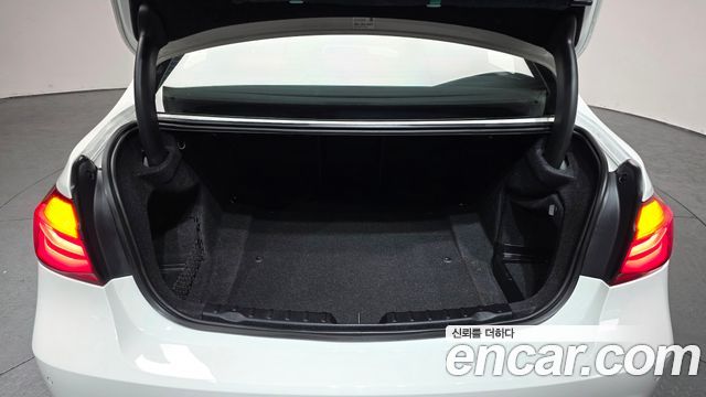 BMW 3-Series 330i M Sport