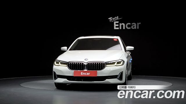 BMW 5-Series 520i Luxury