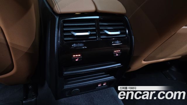 BMW 5-Series 520i Luxury