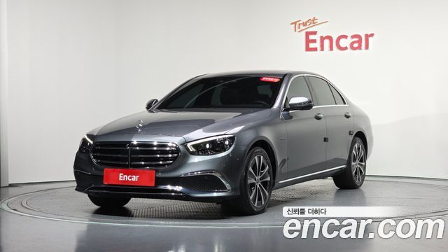 Mercedes-Benz E-Class E300e 4MATIC Exclusive