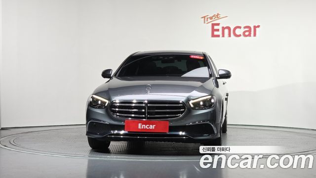Mercedes-Benz E-Class E300e 4MATIC Exclusive