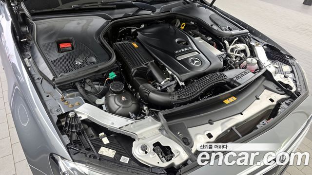 Mercedes-Benz E-Class E300e 4MATIC Exclusive