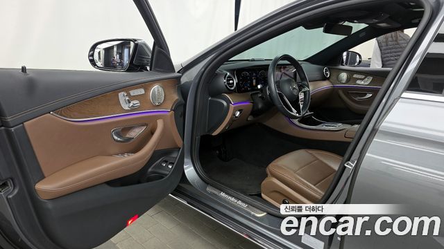 Mercedes-Benz E-Class E300e 4MATIC Exclusive