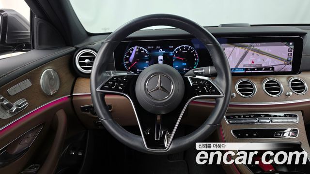 Mercedes-Benz E-Class E300e 4MATIC Exclusive