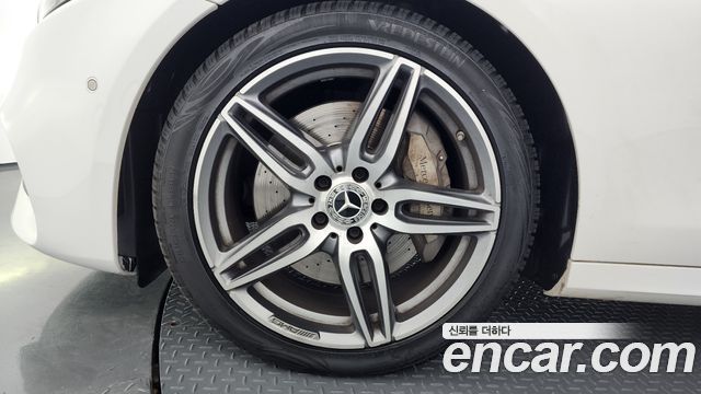 Mercedes-Benz E-Class E300 AMG Line