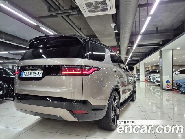Land Rover Discovery D350 Dynamic HSE