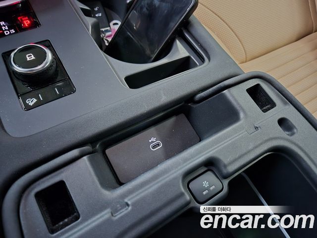 Land Rover Discovery D350 Dynamic HSE