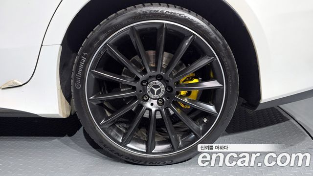 Mercedes-Benz CLS-Class CLS400d 4MATIC AMG Line