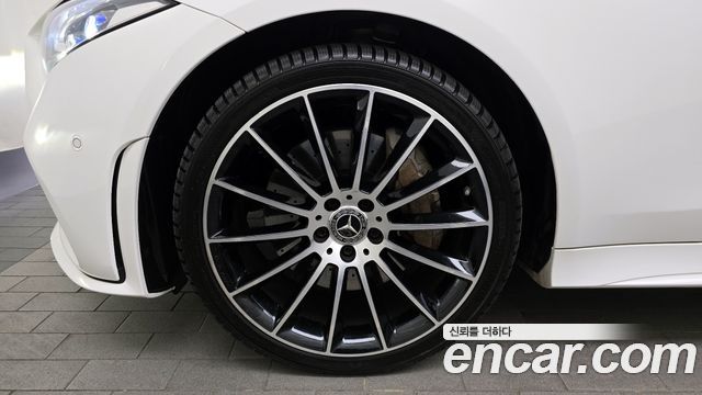 Mercedes-Benz CLS-Class CLS400d 4MATIC AMG Line