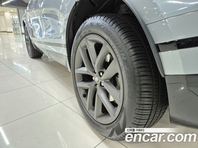 Land Rover Range Rover Velar 2.0 P400E Dynamic SE
