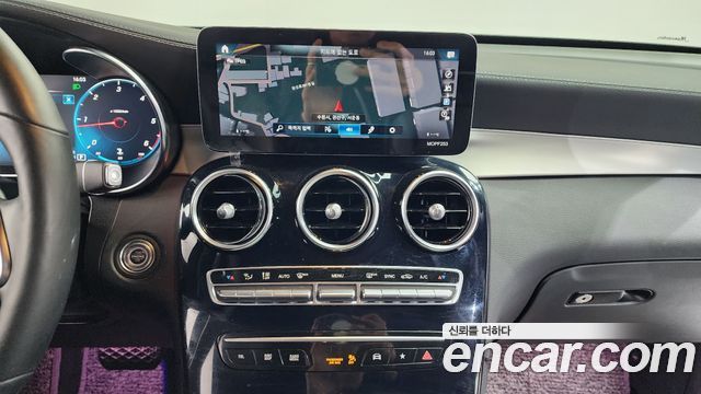 Mercedes-Benz GLC-Class GLC220 d 4MATIC