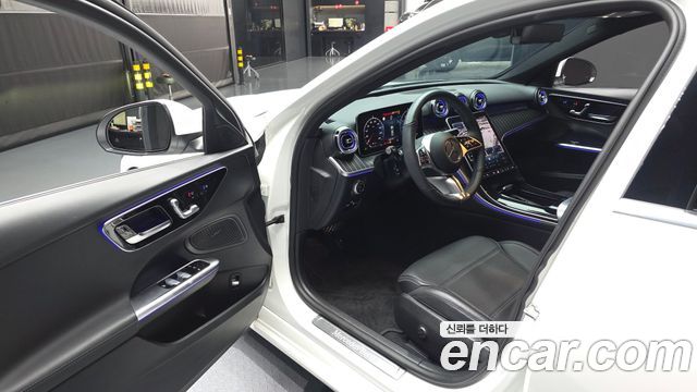 Mercedes-Benz C-Class C200 4MATIC Avantgarde