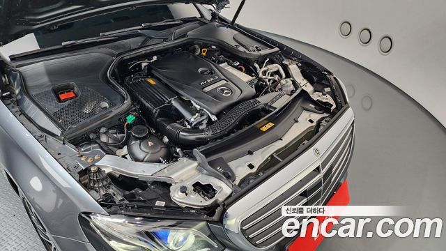 Mercedes-Benz E-Class E300e 4MATIC Exclusive