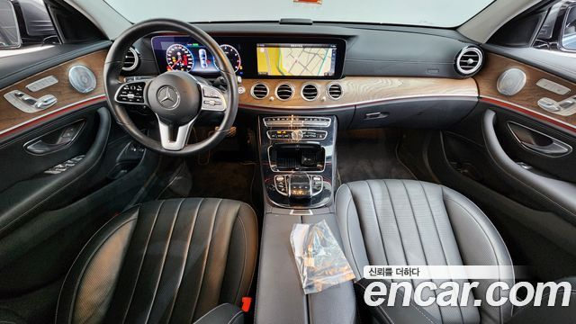 Mercedes-Benz E-Class E300e 4MATIC Exclusive