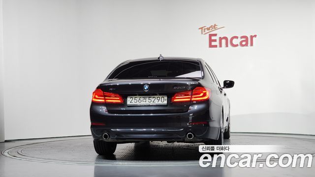 BMW 5-Series 530i xDrive Luxury Plus