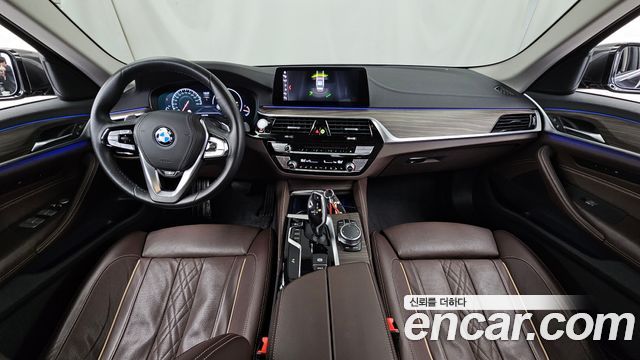 BMW 5-Series 530i xDrive Luxury Plus
