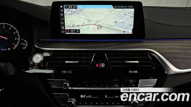 BMW 5-Series 530i xDrive Luxury Plus