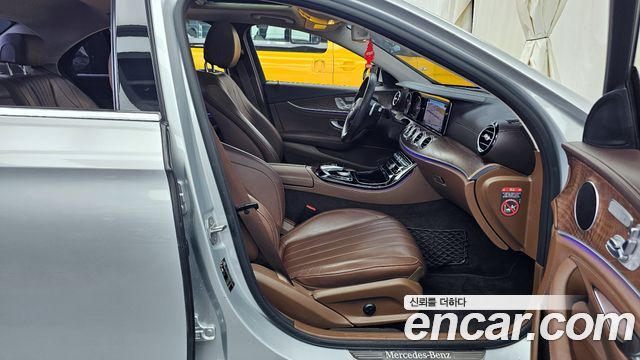 Mercedes-Benz E-Class E220d Exclusive
