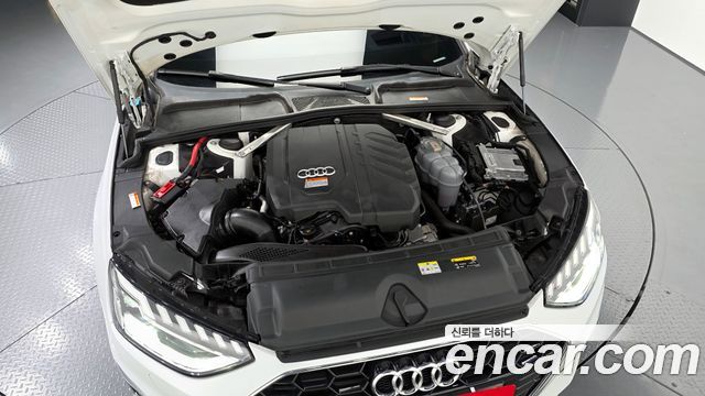Audi A4 40 TFSI Premium