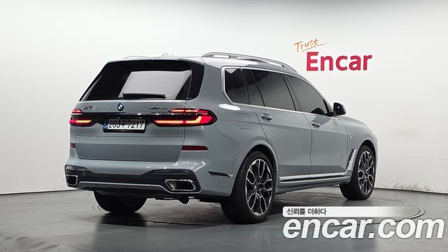 BMW X7 xDrive 40i M Sport 7STR