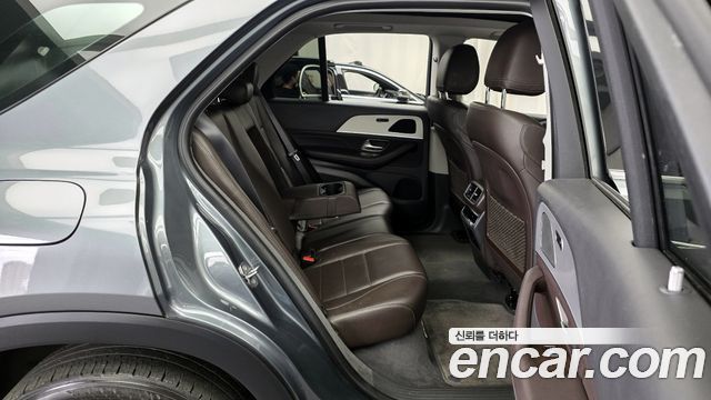 Mercedes-Benz GLE-Class GLE300d 4MATIC