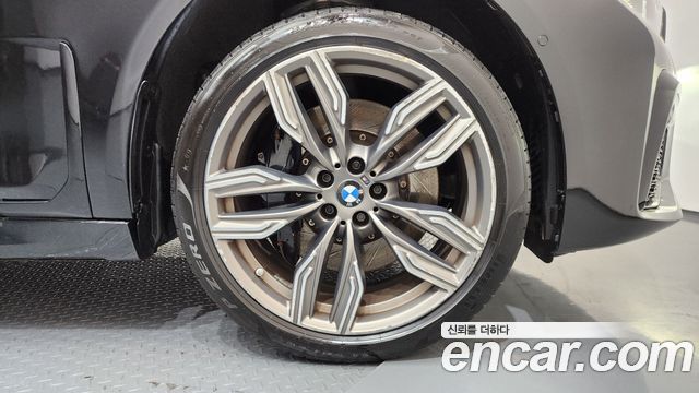 BMW 7-Series 740Li xDrive