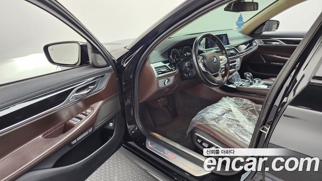BMW 7-Series 740Li xDrive