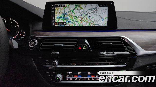 BMW 5-Series 520d xDrive M Sport Package Plus