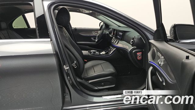 Mercedes-Benz E-Class E200 Avantgarde