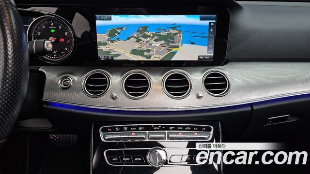 Mercedes-Benz E-Class E200 Avantgarde