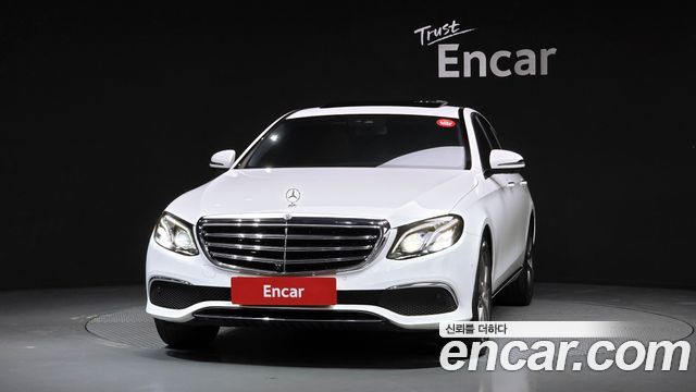 Mercedes-Benz E-Class E300 Exclusive