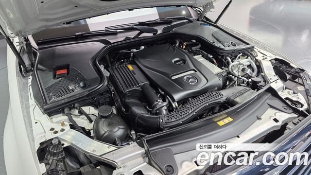 Mercedes-Benz E-Class E300 Exclusive