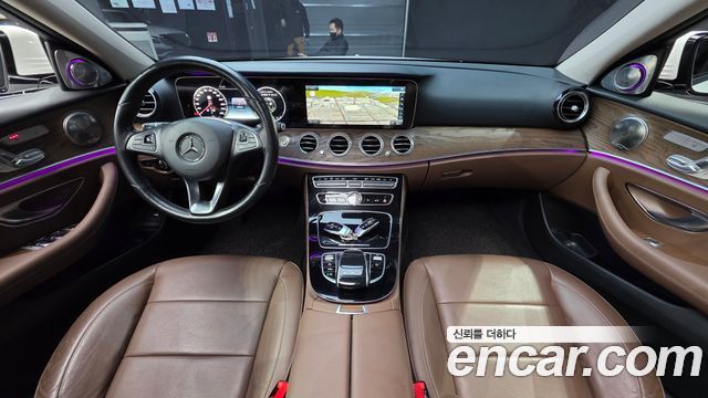 Mercedes-Benz E-Class E300 Exclusive