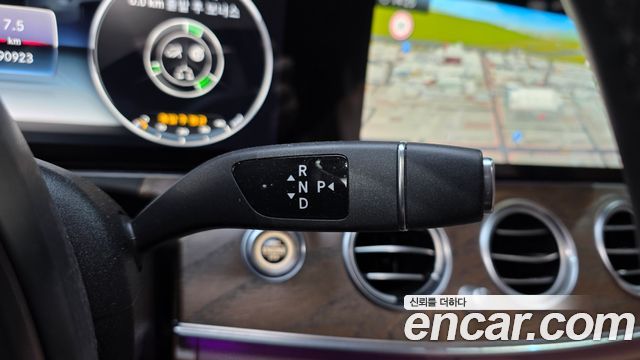 Mercedes-Benz E-Class E300 Exclusive