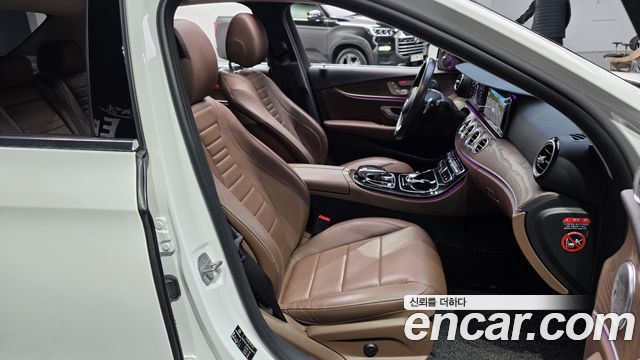 Mercedes-Benz E-Class E300 Exclusive