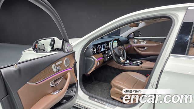 Mercedes-Benz E-Class E300 Exclusive