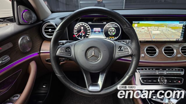 Mercedes-Benz E-Class E300 Exclusive