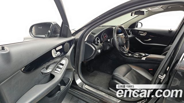Mercedes-Benz C-Class C200