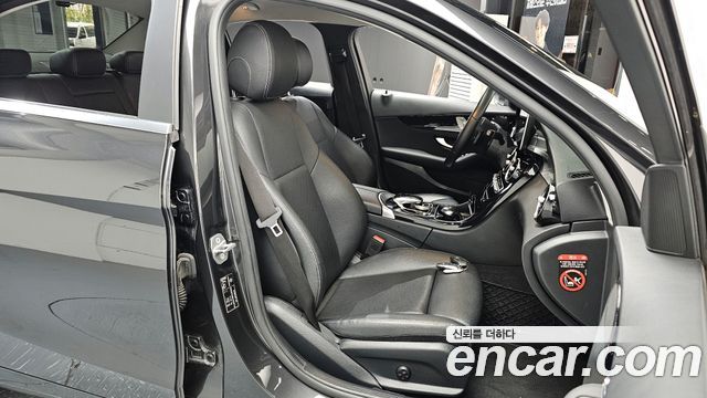Mercedes-Benz C-Class C200