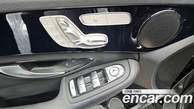 Mercedes-Benz C-Class C200