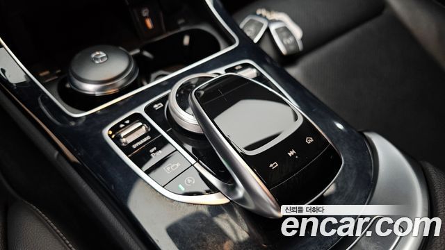 Mercedes-Benz C-Class C200