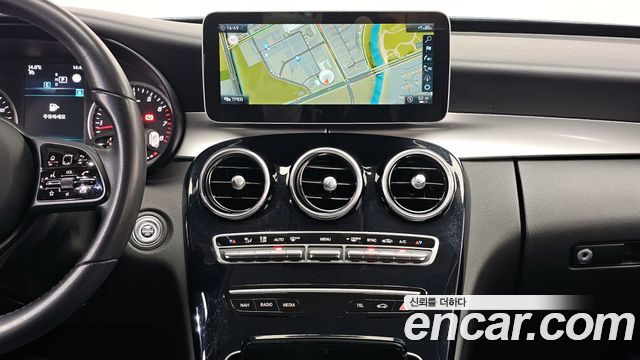 Mercedes-Benz C-Class C200