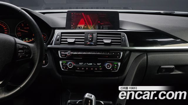 BMW 3-Series 320d