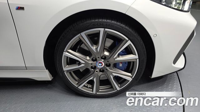 BMW 1-Series M135i xDrive