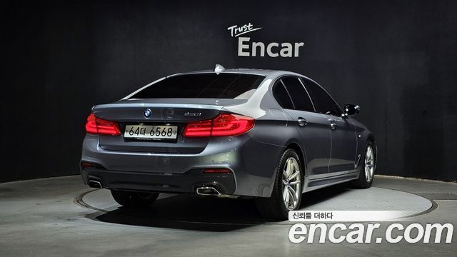 BMW 5-Series 530i M Sport Package Plus