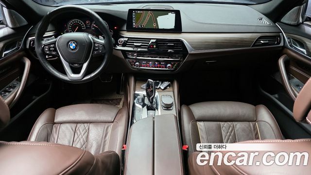 BMW 5-Series 530i M Sport Package Plus