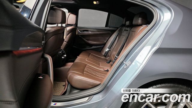 BMW 5-Series 530i M Sport Package Plus
